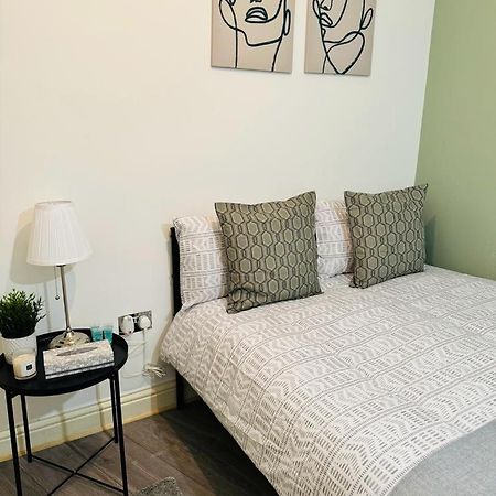 Willesden J Guest Home 4 London Bagian luar foto